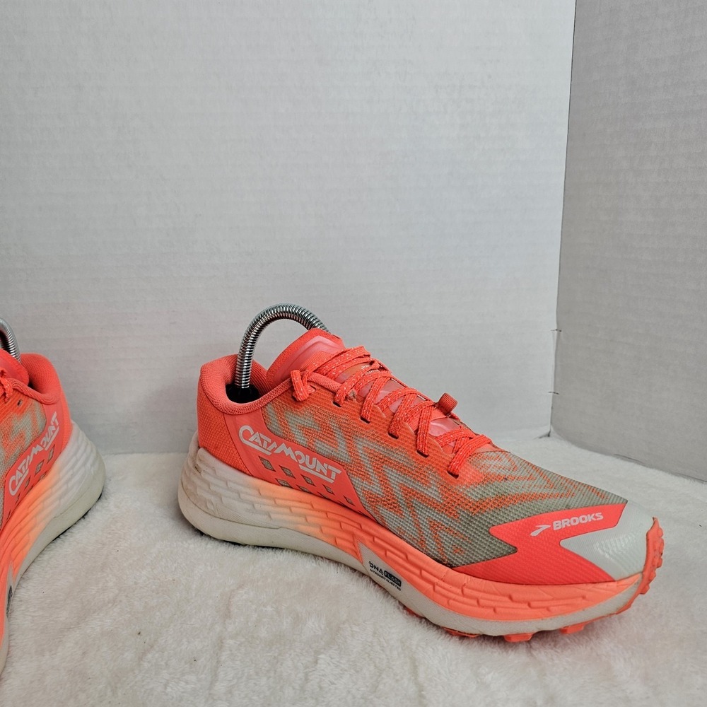 Brooks Catamount 4 Women's Size 8 B Running Shoes Flame/Legion Blue 1204301B197 - Picture 10 of 13